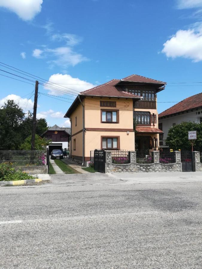 Cazare Adela Horezu Exterior photo